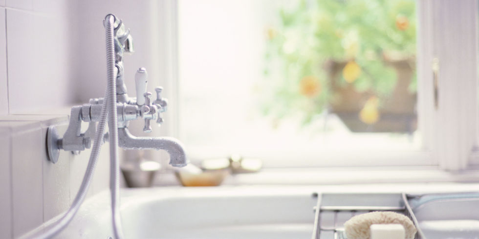 cleaning your bathroom - bathroom cleaning mistakes cleaning your bathroom - bathroom cleaning mistakes