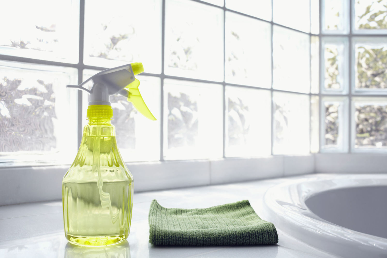 10 Great Eco-Friendly Cleaning Tips: Cleaning For A Better World