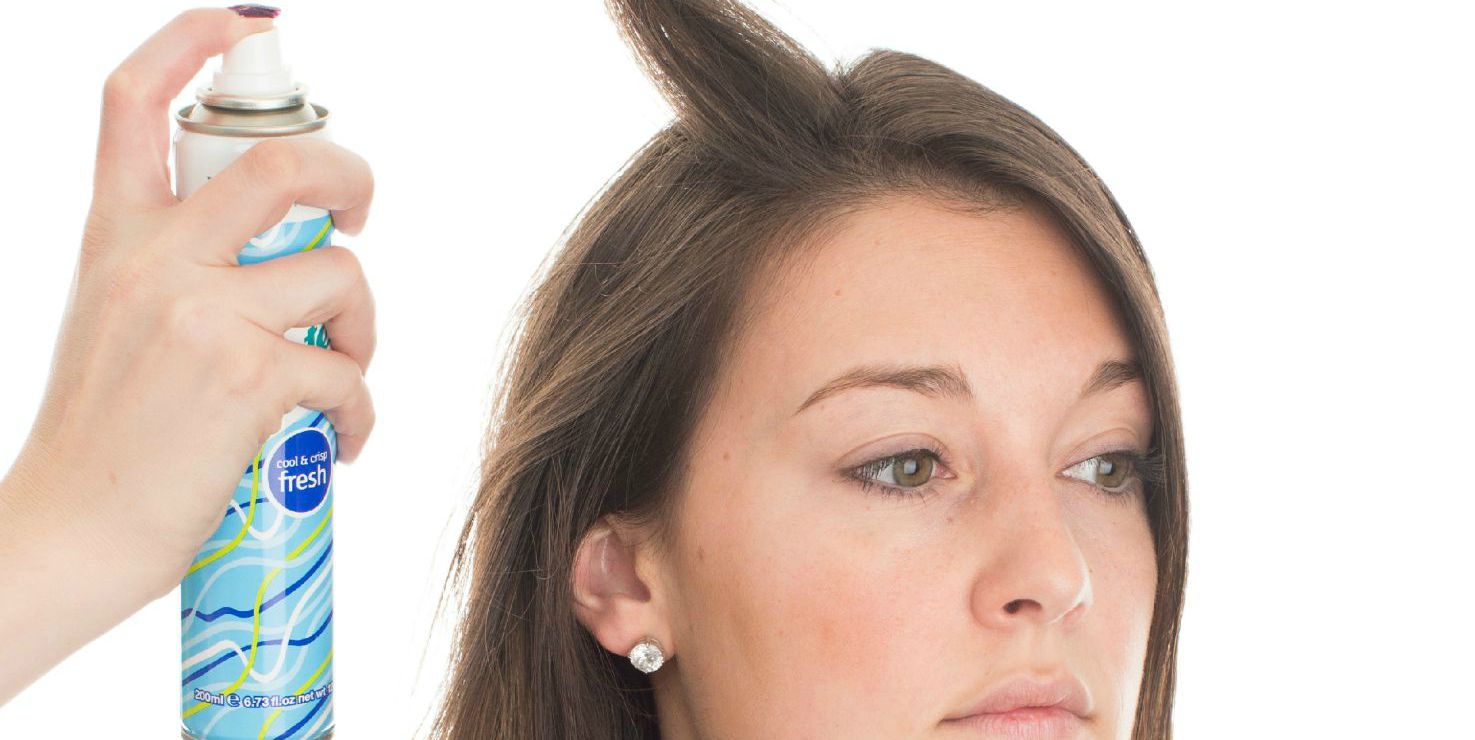 How to Use Dry Shampoo Get Thicker Hair with Dry Shampoo Trick