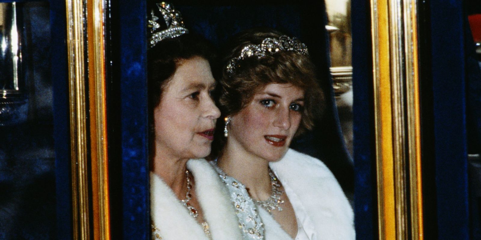 princess diana and queen elizabeth