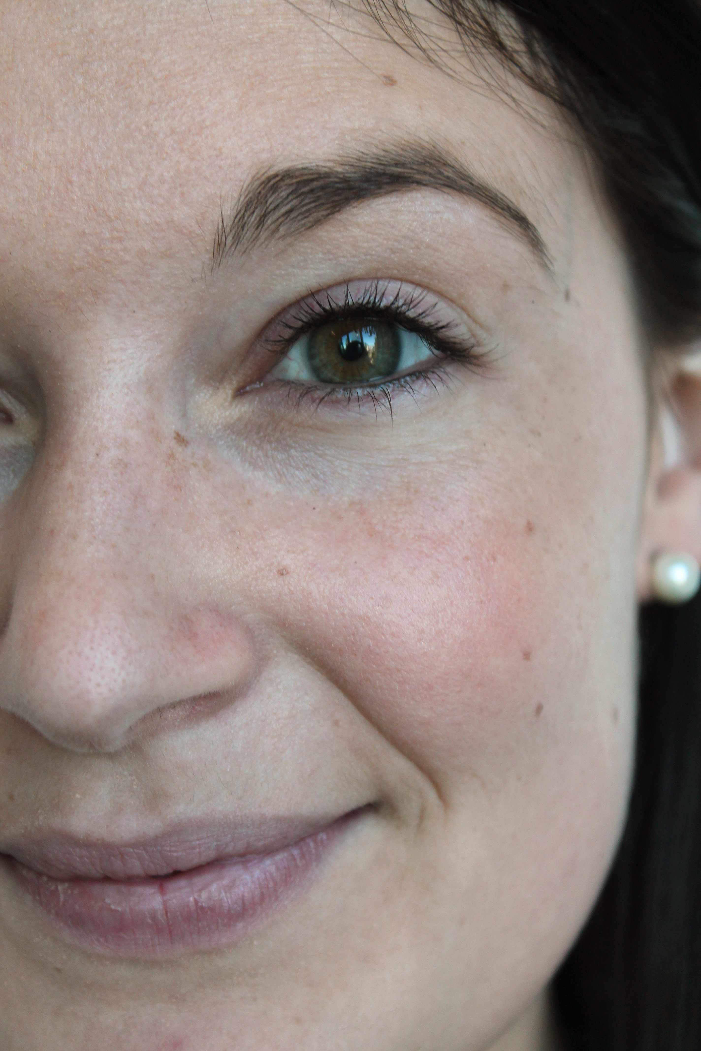 Mascara Root Stamping Tutorial — How to Stamp Your Lash Roots With Mascara