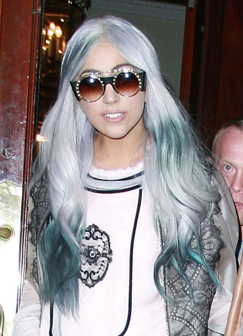 lady-gaga-gray-silver-hair-1.jpg