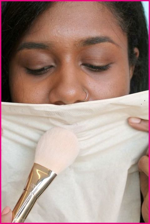 Tired of your lipstick smearing, smudging, or fading throughout the day? Set it with translucent powder — but don't put it directly on your lips. Instead, blot through a tissue so just the right amount of powder accesses your pout. And follow the rest of this easy lipstick how-to so your color will stay gorgeous as long as possible.<br />