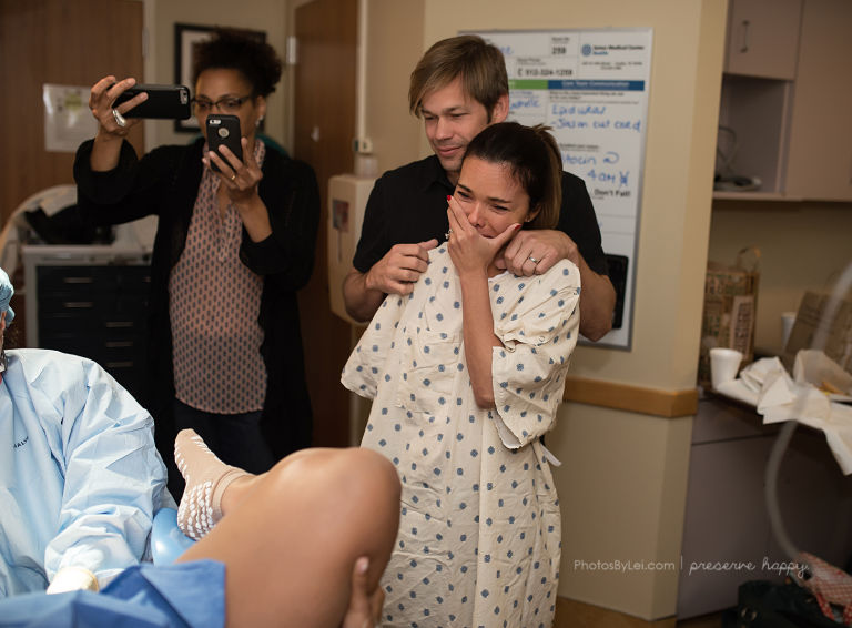 Stunning Birth Photos Capture Beauty of Surrogacy