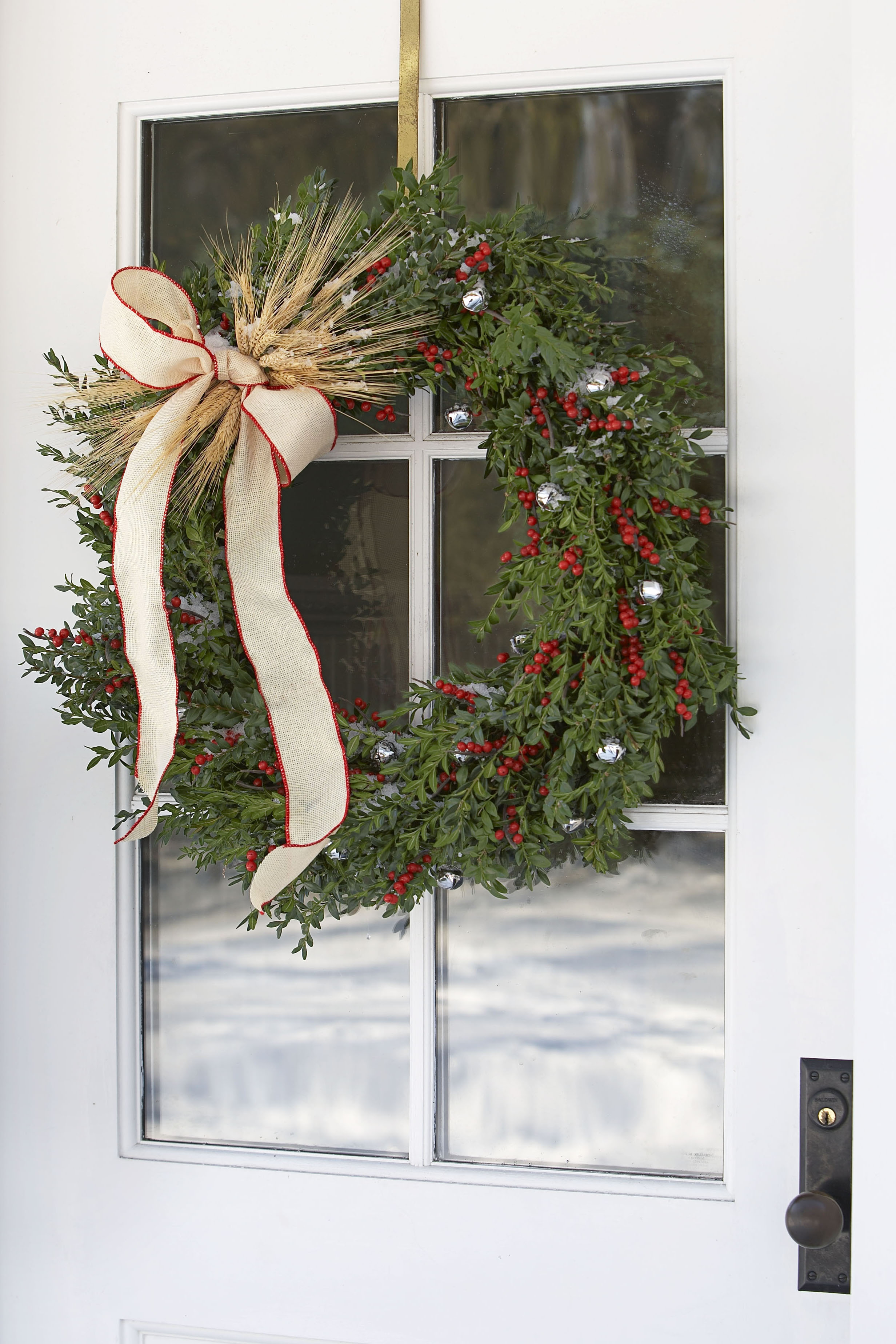 30 christmas door decorating ideas best decorations for your ...