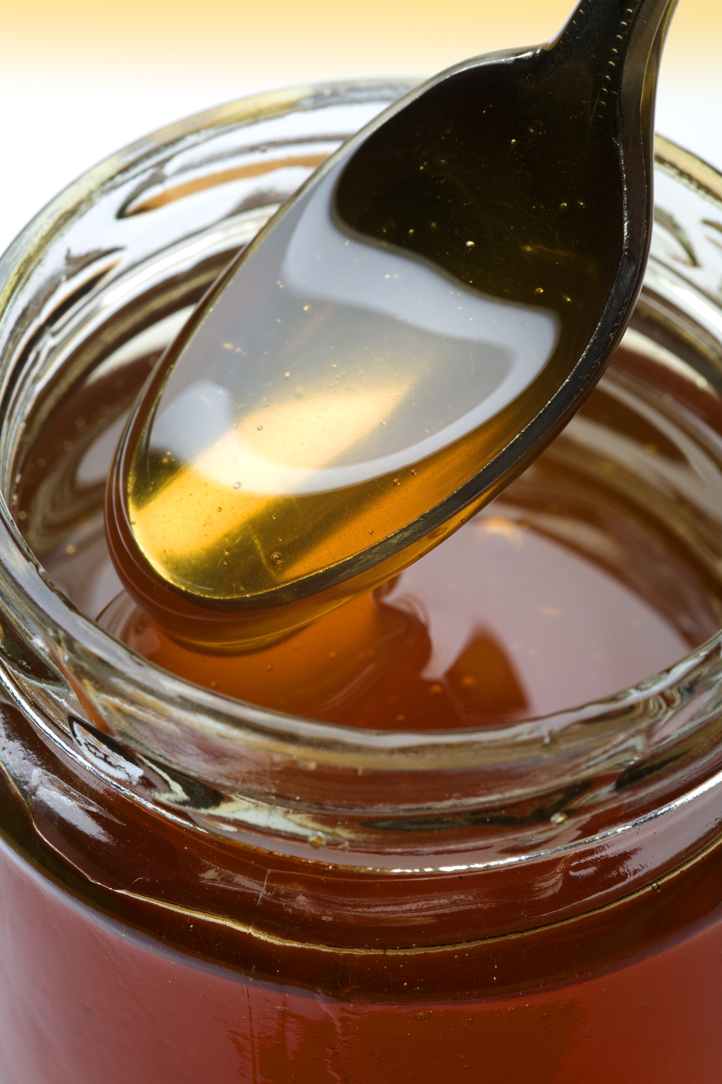 4 Health Benefits of Honey How to Use Honey on Cuts and Burns