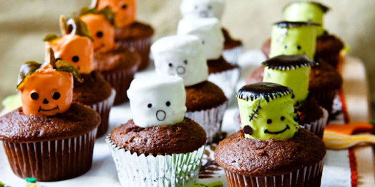 2017 halloween decor food and costumes