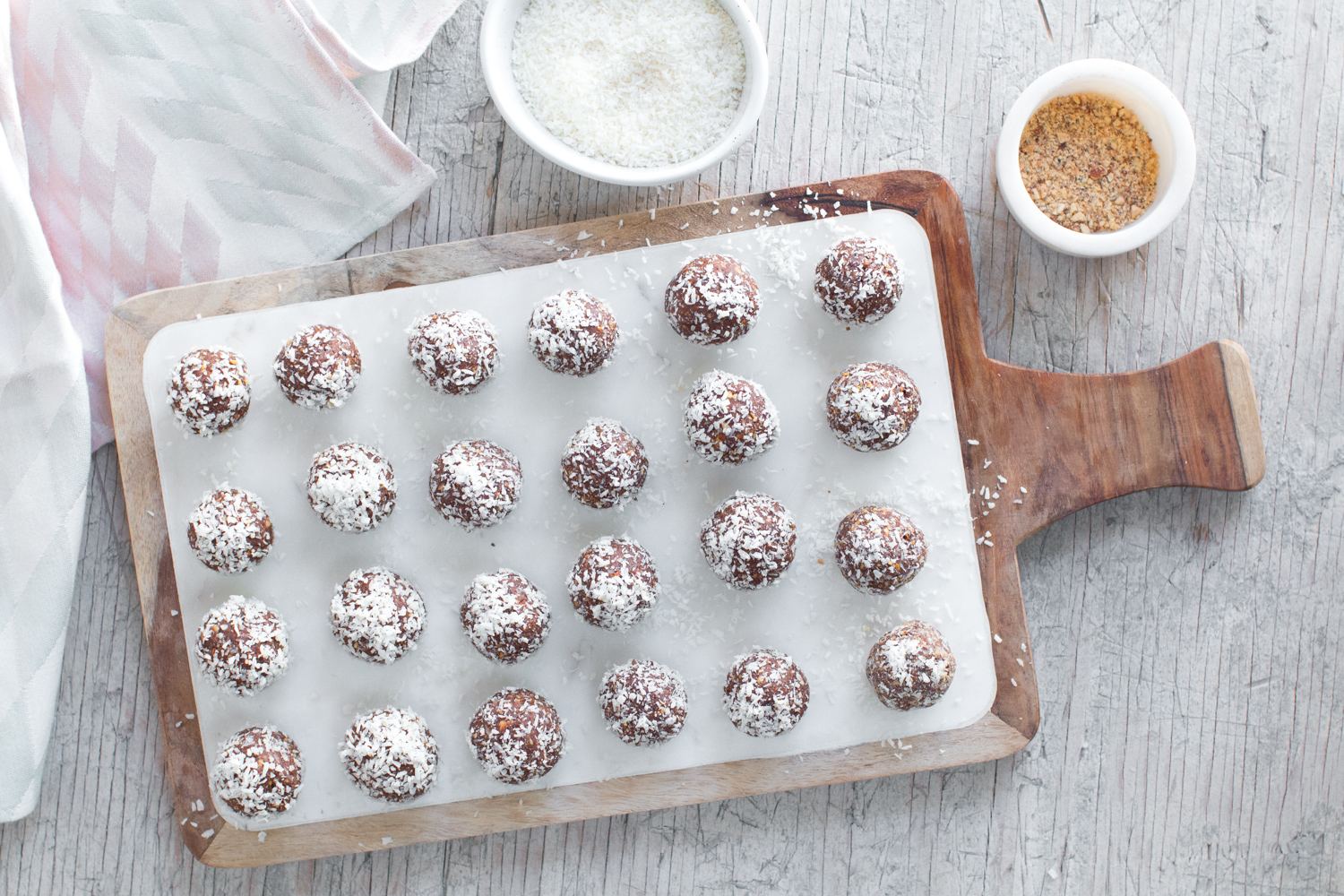 44 Easy Protein Ball Recipes Best No Bake Energy Bites in Chocolate and Peanut Butter