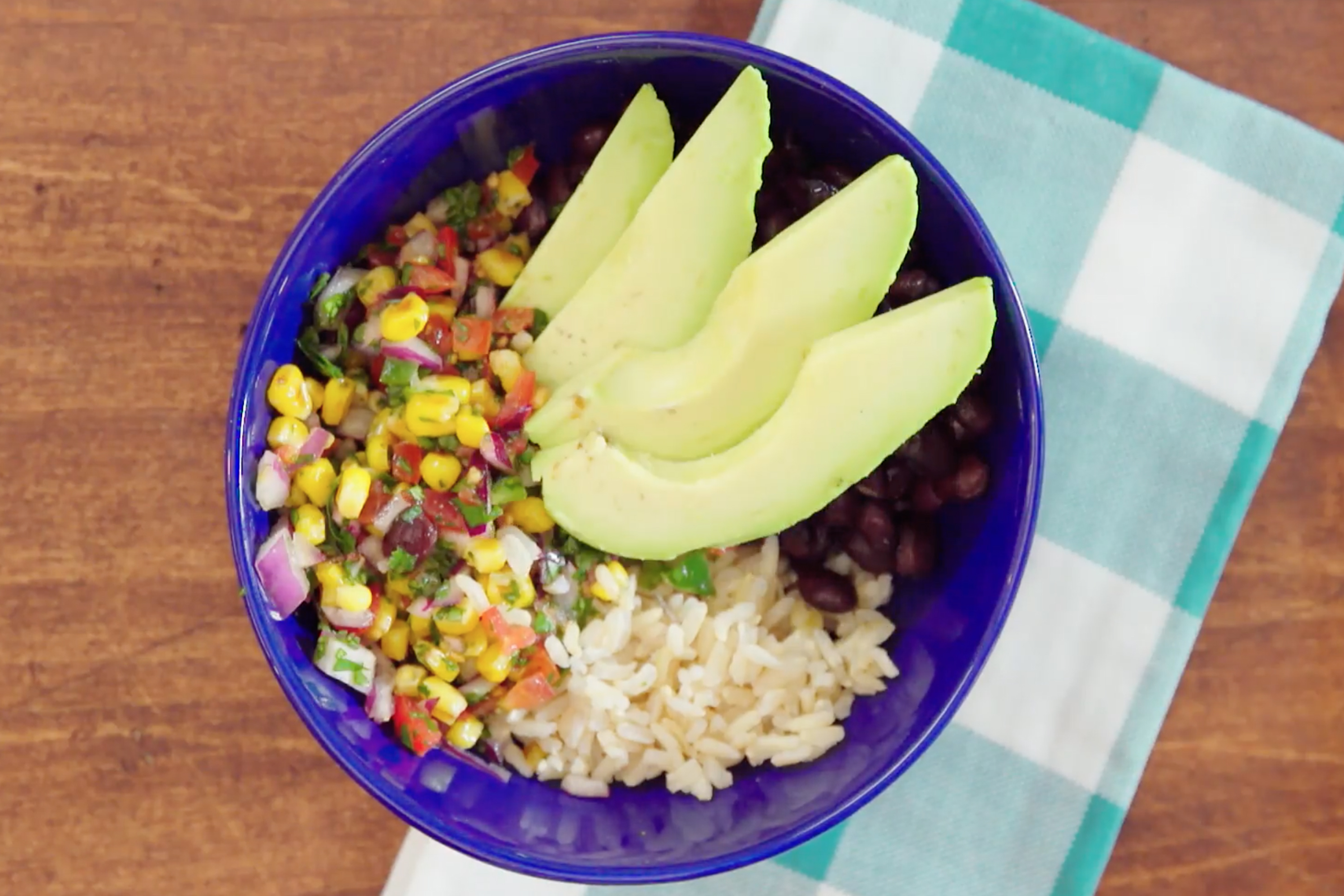 4 Easy Low Calorie Bowl Recipes That Will Satisfy Your Cravings