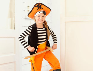 Kids Pirate Halloween Costume - DIY Pirate Costume