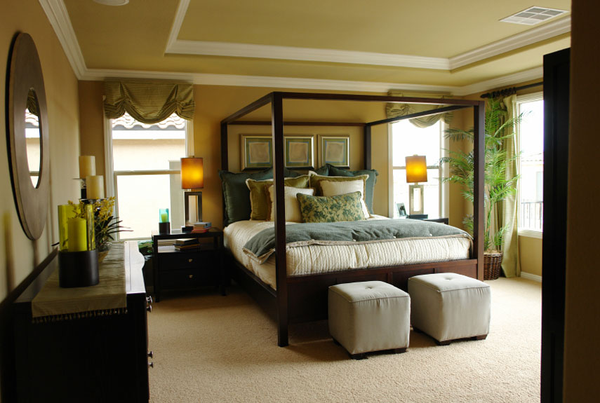 What are some good master bedroom decorating ideas?