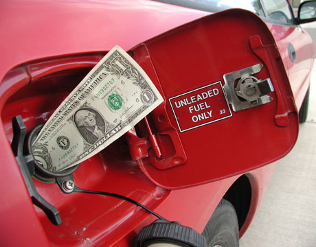 10 Ways to Save Money on Gas