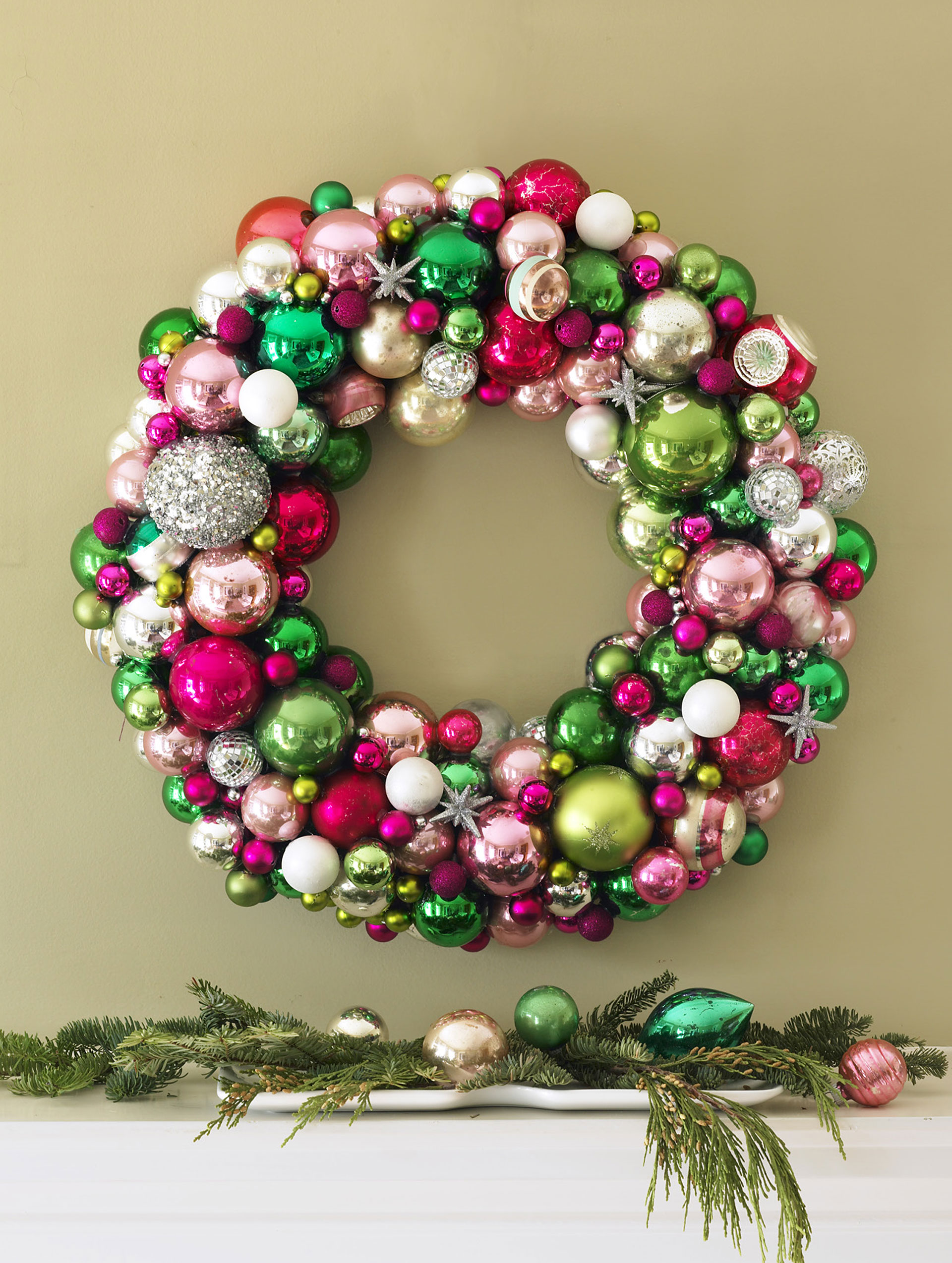 55 DIY Christmas Wreaths - How to Make a Holiday Wreath Craft