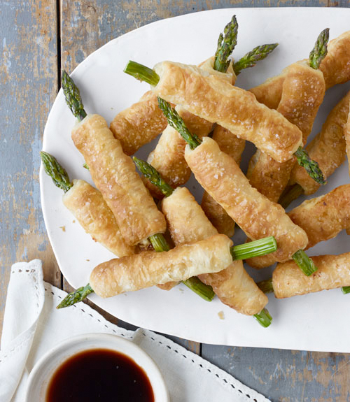 pastry wrapped asparagus with balsamic dipping sauce